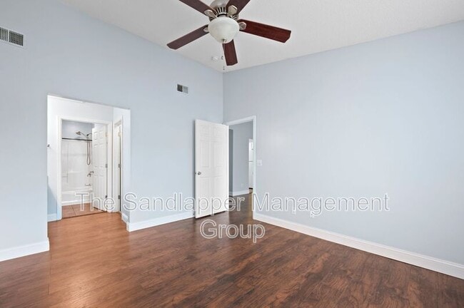 Building Photo - 1320 Pinnacle Ln