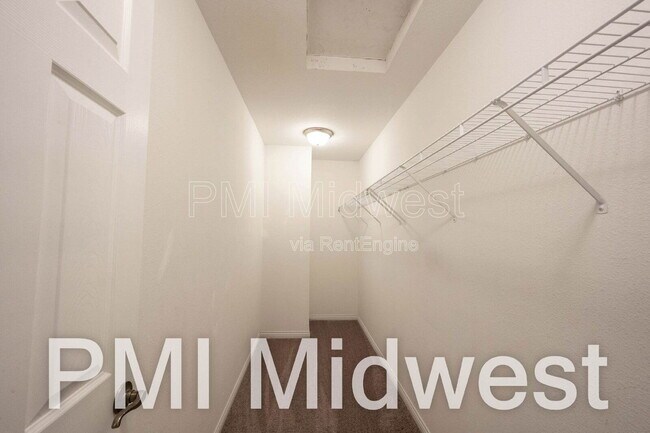 Building Photo - 18058 Cristin Way