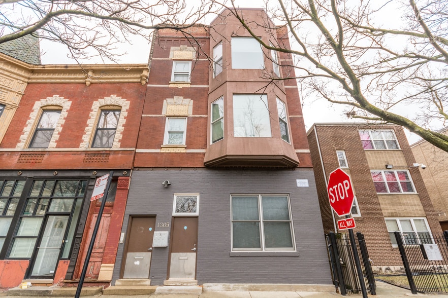 Building Front - 1365 N Leavitt St