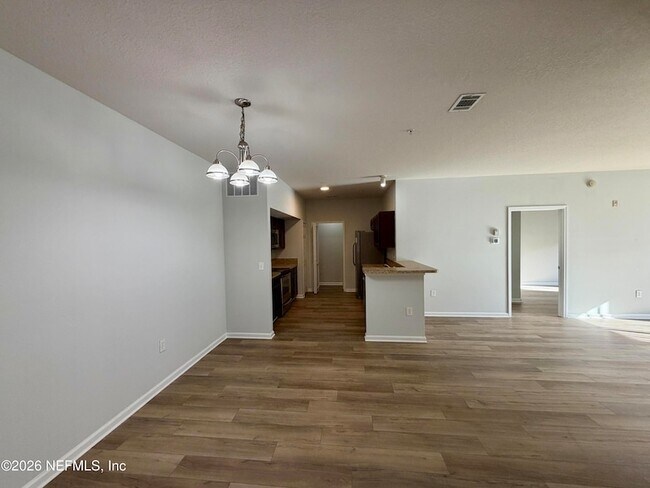 Building Photo - 6916 Ortega Woods Dr