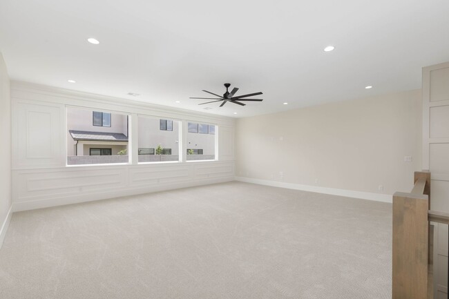 Building Photo - Gorgeous 5 bed 4 bath in Desert Canyons