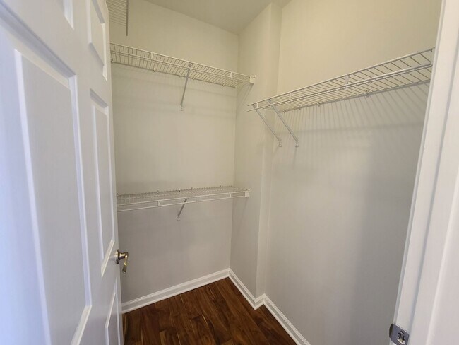 Building Photo - Buckhead - Upgraded Luxury 1 bedroom at Me...