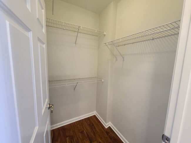 Building Photo - Buckhead - Upgraded Luxury 1 bedroom at Meridian Hi-Rise!