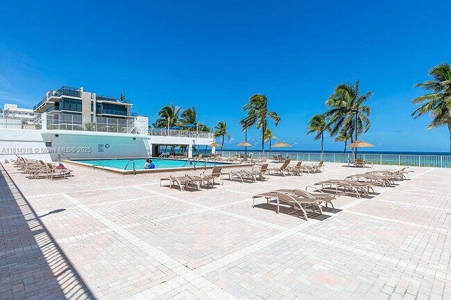 Building Photo - 2401 S Ocean Dr