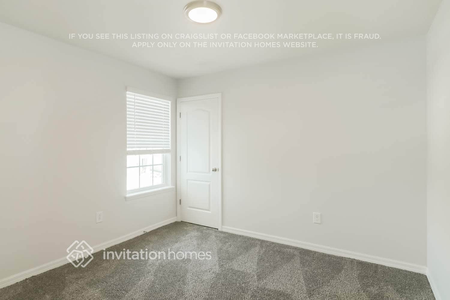 Building Photo - 10479 Hawks Landing Dr