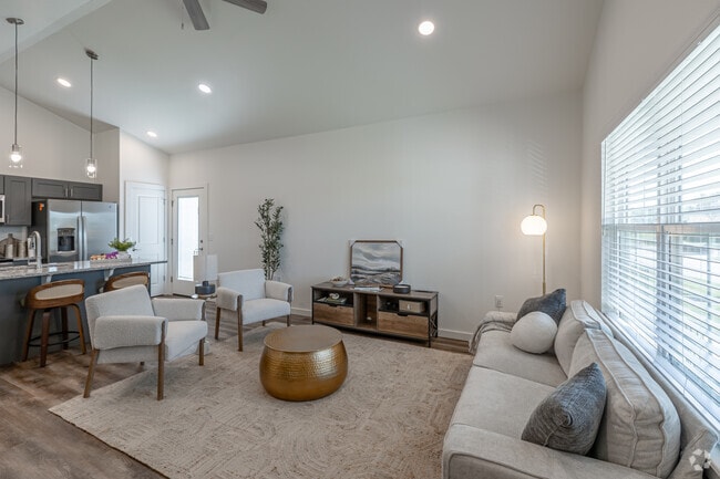 Interior Photo - The Village at Geren Road