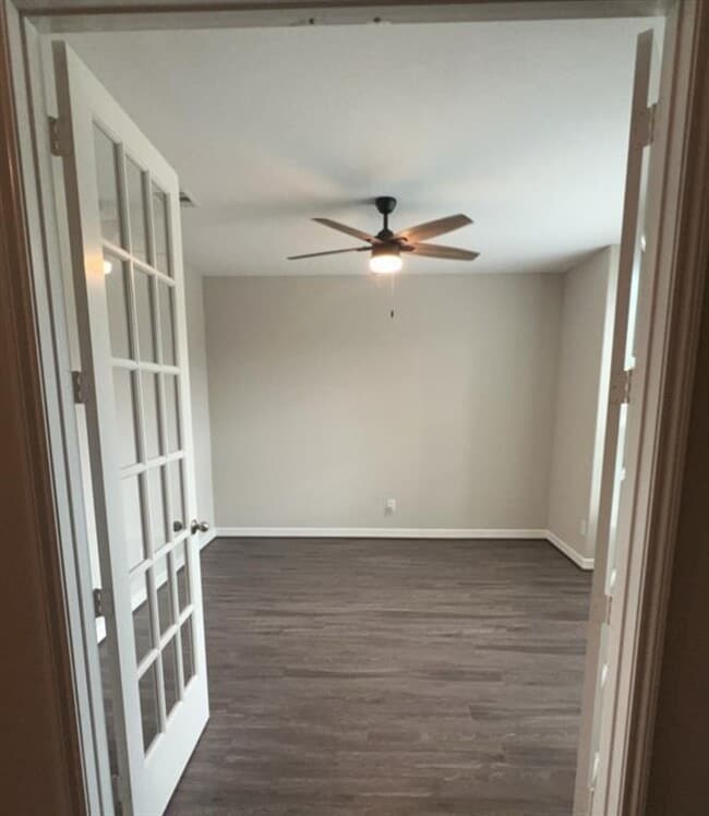 Building Photo - 14615 Birchwood Falls Trail
