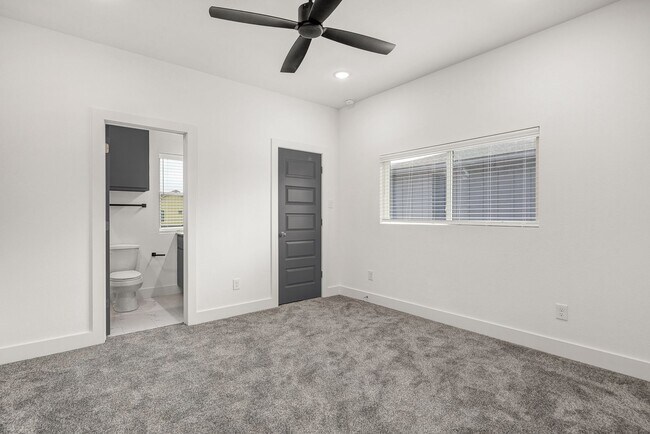 Building Photo - 3010 Alpha Wolf Ct