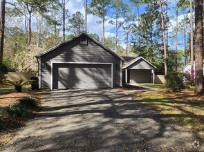 Building Photo - 3/2 (Haile Plantation)