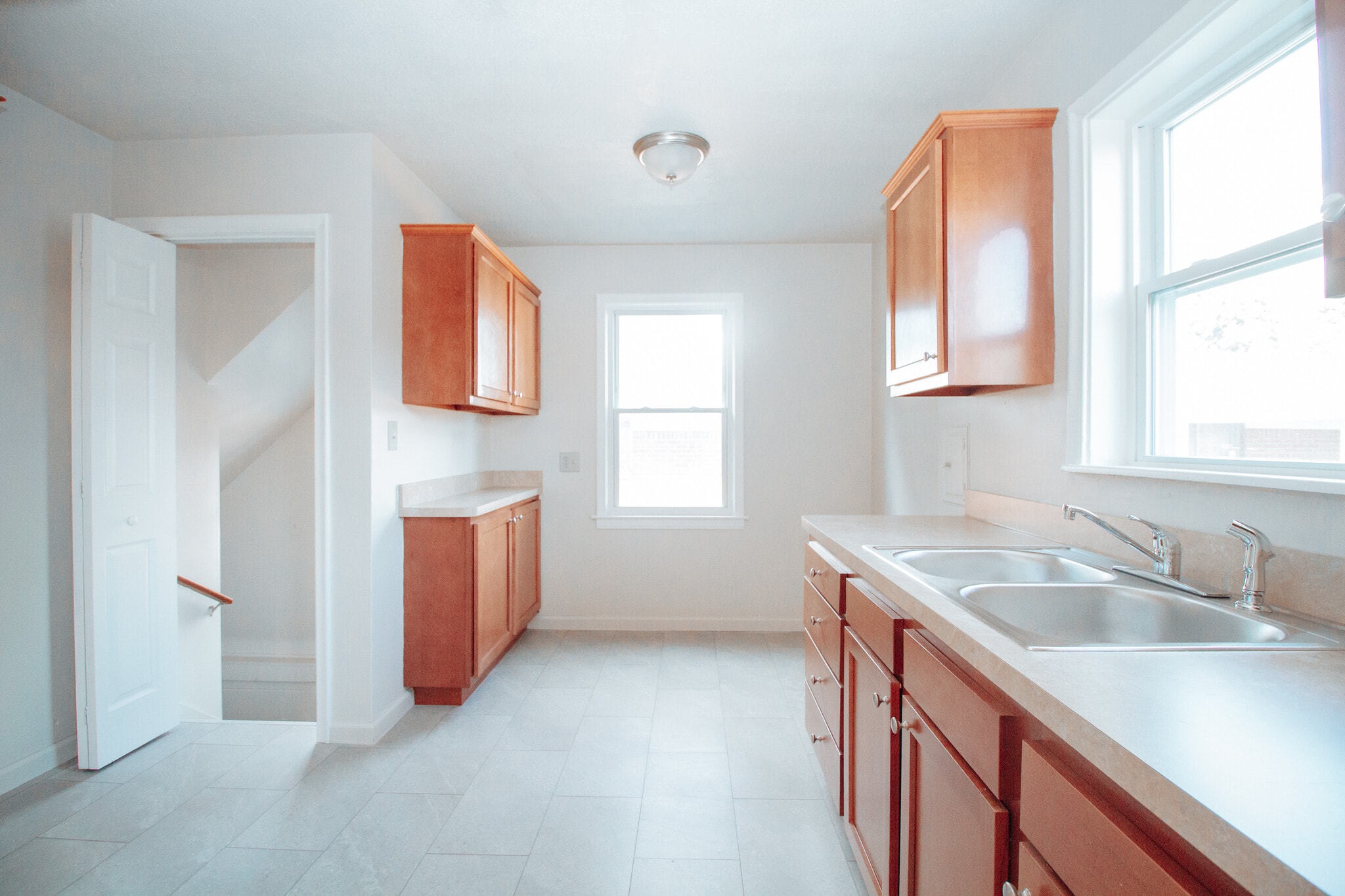 Building Photo - 3518 Almeda Dr