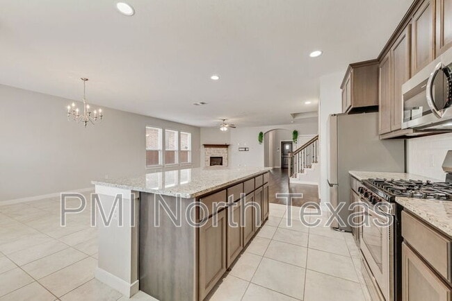 Building Photo - 1900 Spoonbill Dr