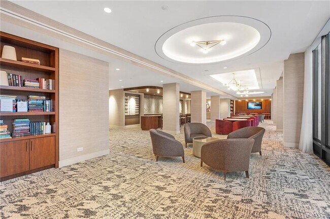 Building Photo - 2575 Peachtree Rd NE