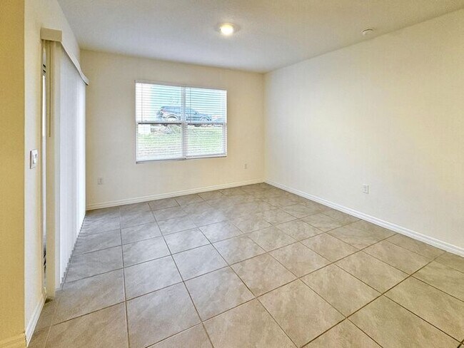 Building Photo - 1784 Buckeye Rd