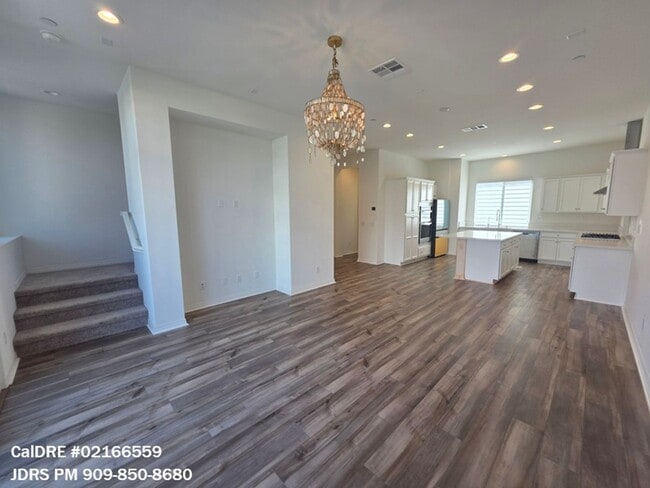 Building Photo - Irvine 2 Bedroom Condo