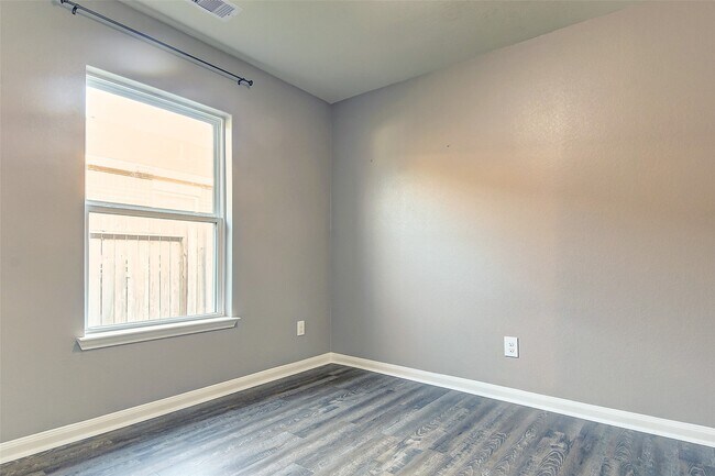 Building Photo - 22522 Threefold Ridge Dr