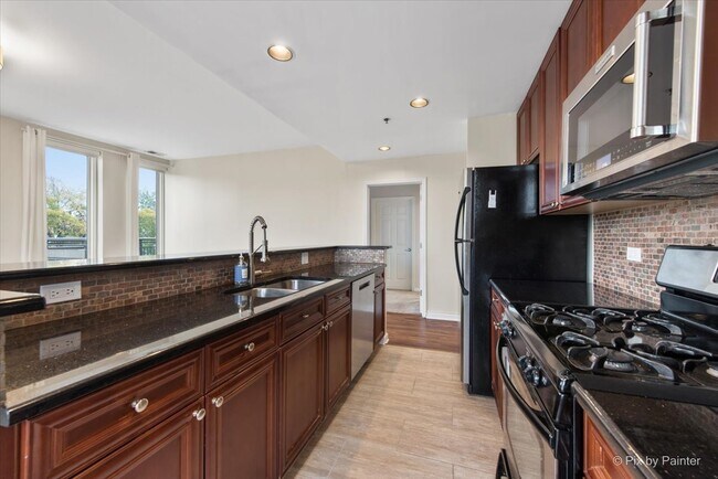 Building Photo - 3450 S Halsted St