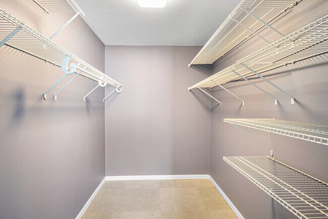 Building Photo - 629 Derry Ct