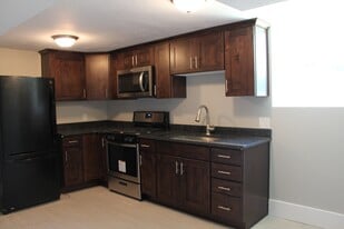 Building Photo - 429 W 2700 S