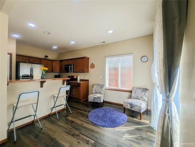 Building Photo - 4bd/2.5ba Lynnwood Home