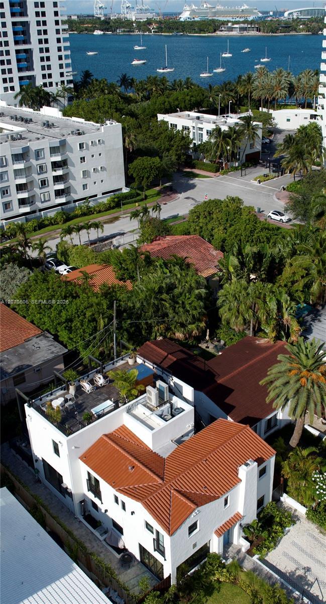 Building Photo - 1320 Flamingo Way