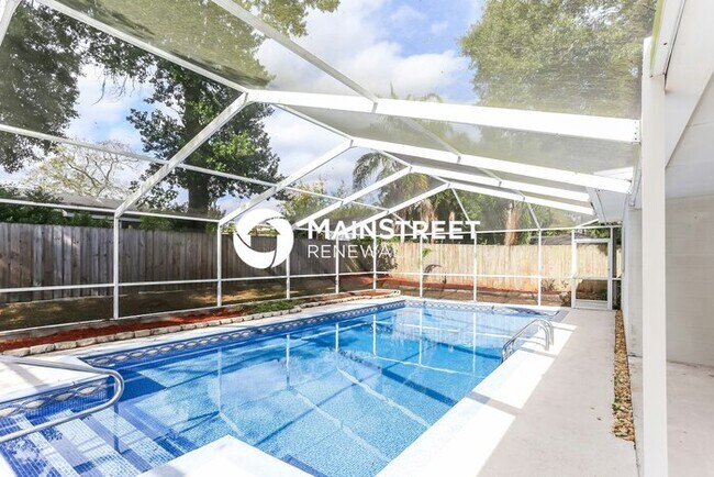 Building Photo - 4 Bedroom Pet-Friendly Home in Brandon, FL...