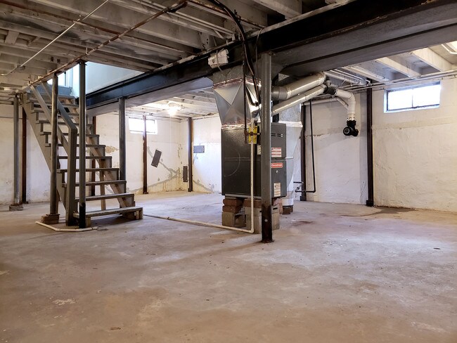 Building Photo - 18244 Stewart Ave