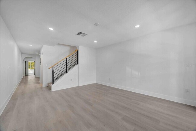 Building Photo - 727 Kensington Lake Cir