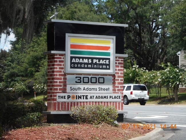 Primary Photo - The Pointe