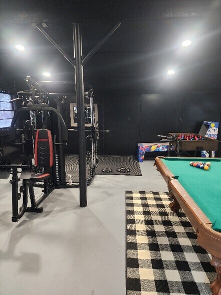 Building Photo - 3780 Highland Turnpike