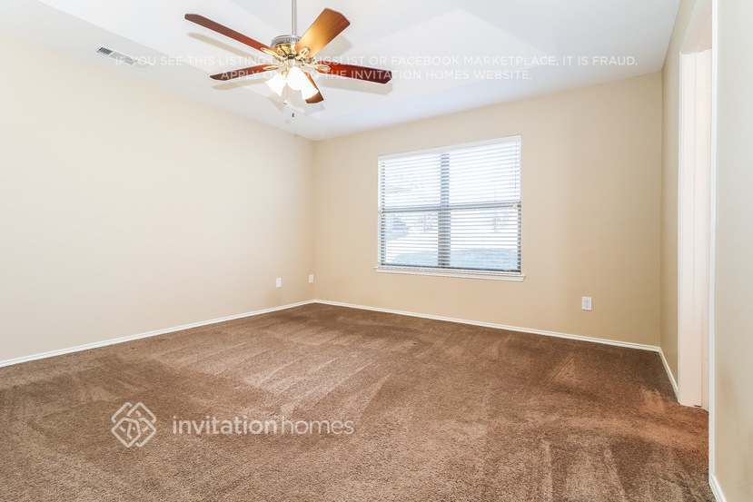 Building Photo - 3878 Pinebluff Ln