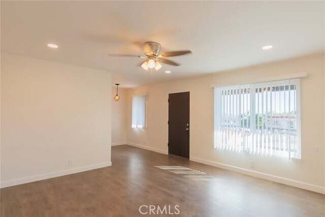 Building Photo - 819 S Meyler St