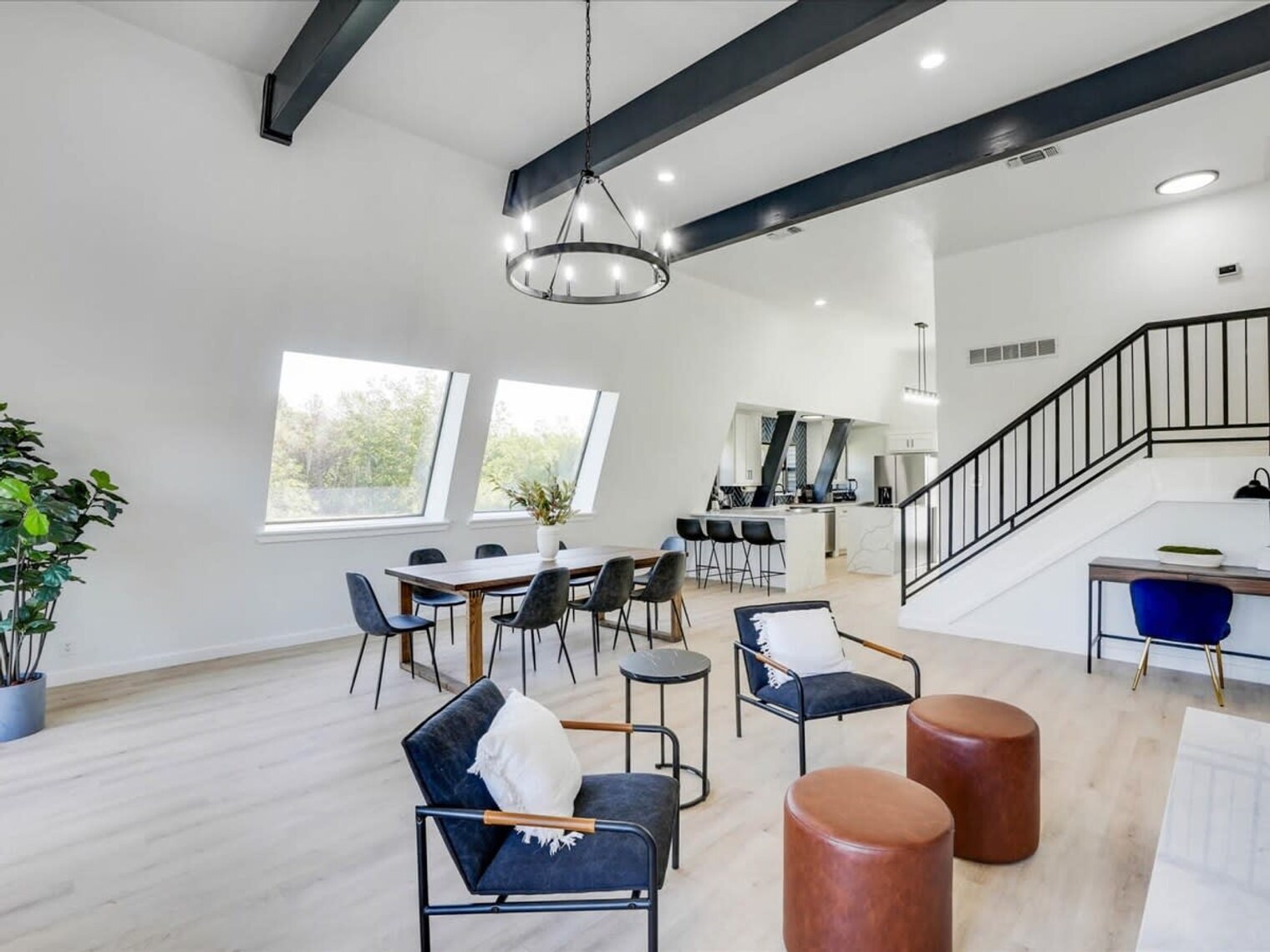 Building Photo - 211 Goodson Way