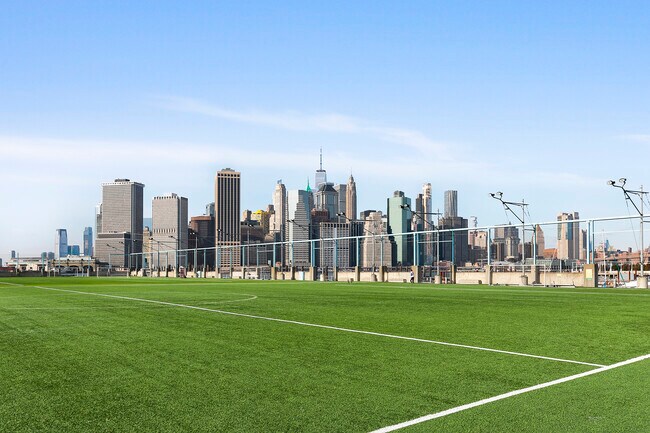 Building Photo - 360 Furman St