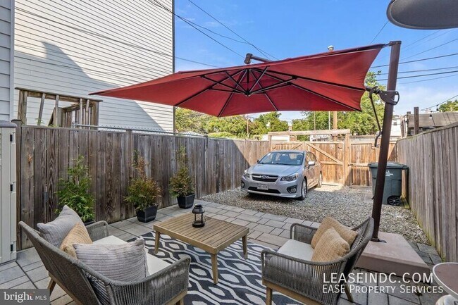 Building Photo - 260 15th St SE