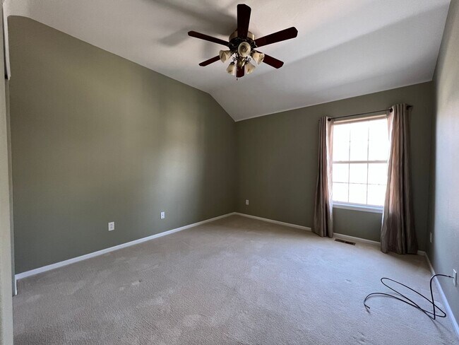 Building Photo - Splendid Townhome in Castle Pines