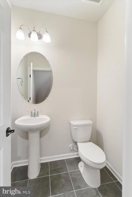 Building Photo - 4 Barton Ave