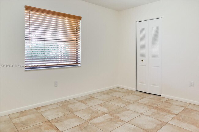 Building Photo - 11521 SW 109th Rd