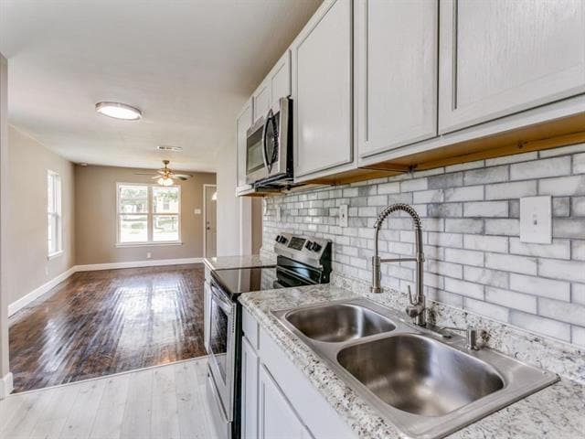 Building Photo - 8121 W Elizabeth Ln