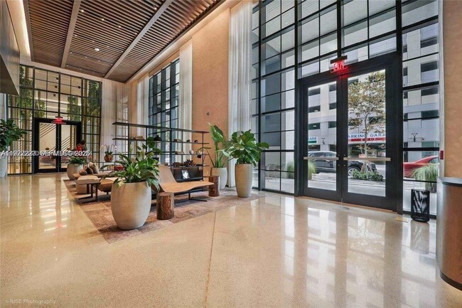 Building Photo - 159 NE 6th St