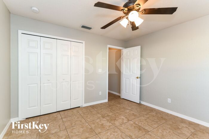 Building Photo - 14022 Vista Del Lago Blvd