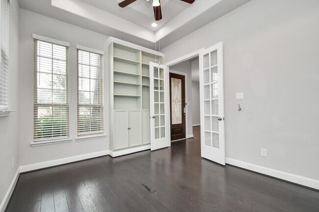 Building Photo - 3510 Harper Ferry Pl