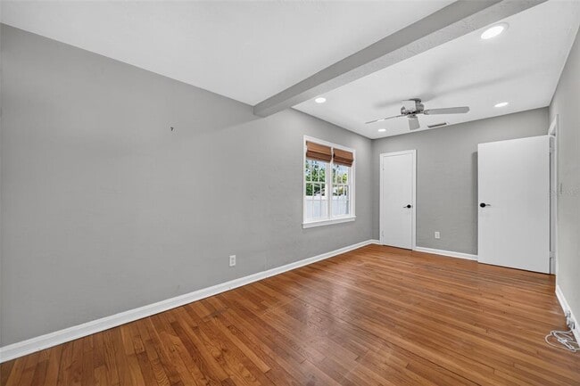 Building Photo - 2732 Newark Way