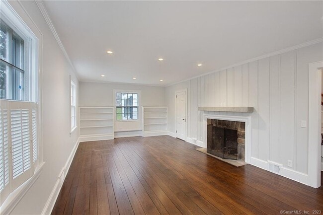 Building Photo - 49 Sunset Dr