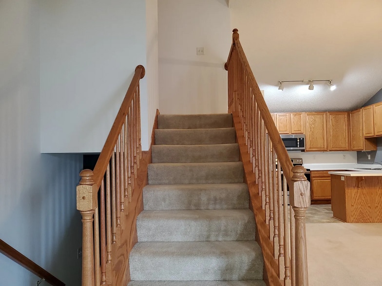 Stairs up - 820 Matthew Drive