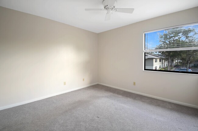 Building Photo - 38 Tarragona Ct