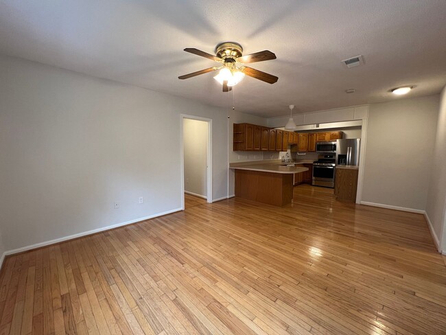 Building Photo - Delightful 1 Level 4 Bedroom Home On Exten...