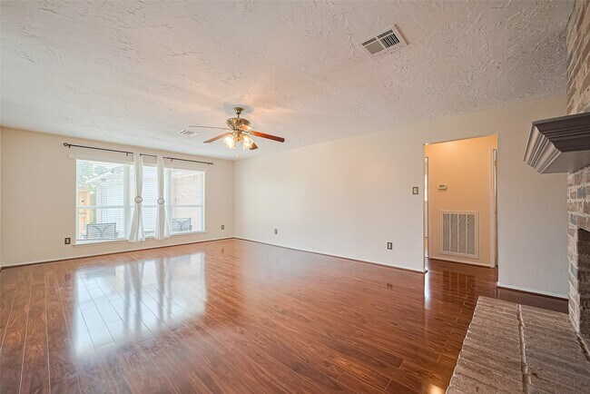 Building Photo - 3234 Mourning Dove Dr
