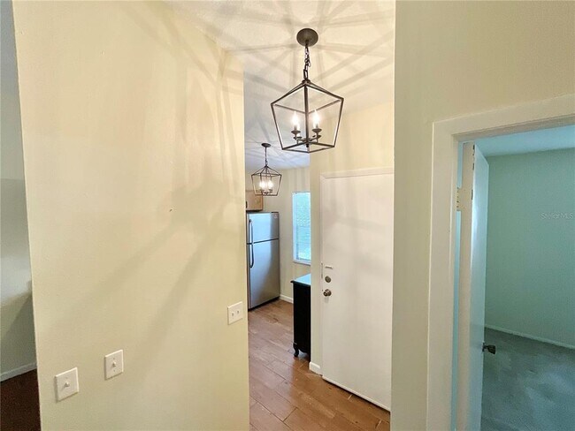 Building Photo - 6401 Drexel Dr