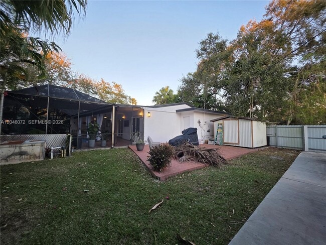 Building Photo - 9860 SW 140th St