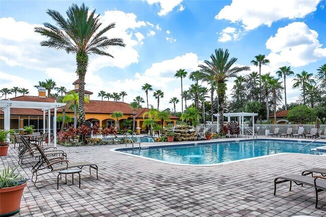 Building Photo - 5467 Vineland Rd